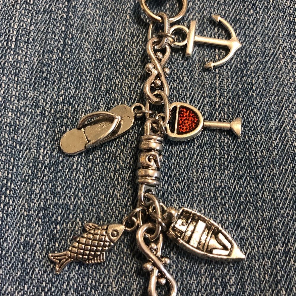 Life is Better at the Lake Keychain - Picture 3 of 7